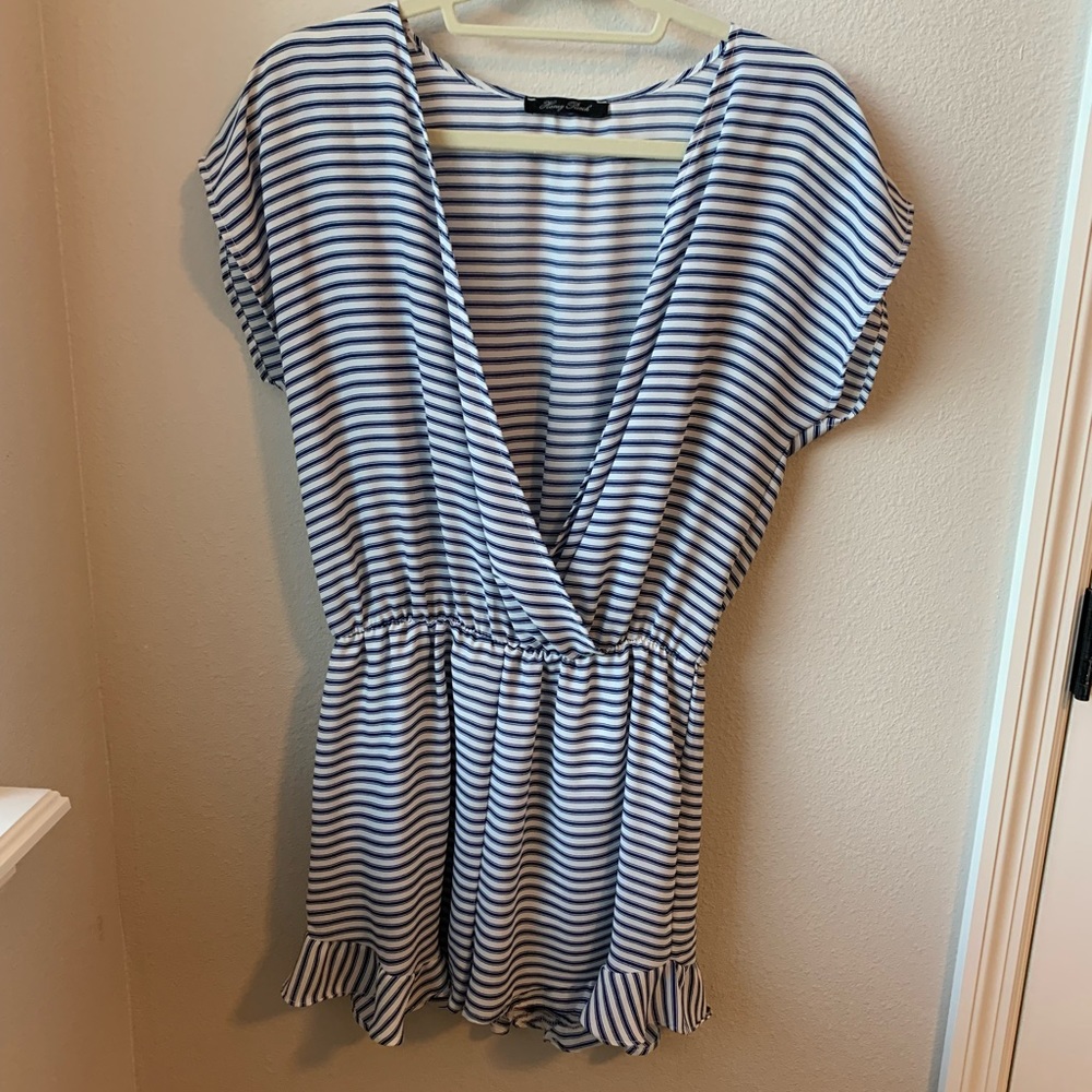 Honey Punch - Navy & White Lined Romper - Size M - GUC